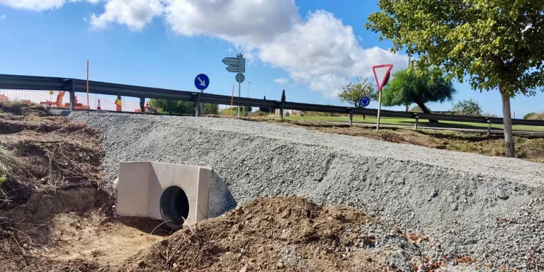 En marxa les obres per millorar l’accés al cementiri municipal