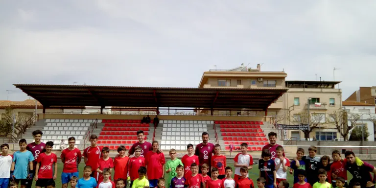 El Campus de Futbol de Setmana Santa supera el mig centenar de participants