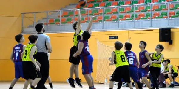 El Pre-Infantil Artis Viatges masculí, nou líder del grup en vèncer la Salle CBT (57-68)