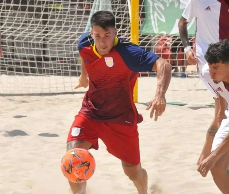 Samu Garcia: “Des del primer moment tenia clar que volia jugar a futbol platja amb el Marina Cambrils”