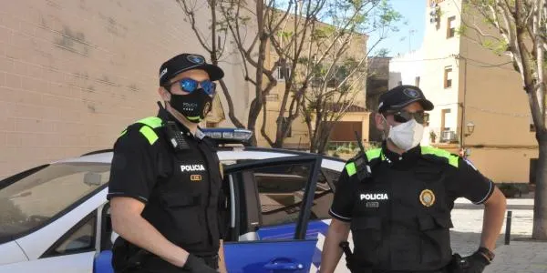 La Policia Local de Torredembarra du a terme una campanya per controlar l'incivisme i el compliment de les mesures per la Covid-19