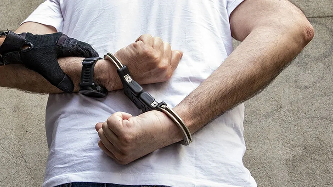 La policia de Cambrils deté tres joves per un delicte de robatori amb intimidació comés a l’Eixample Vila