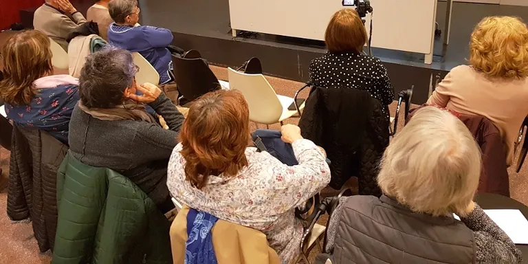Els socis de l’AEUR reflexionen sobre els nous models de convivència familiar