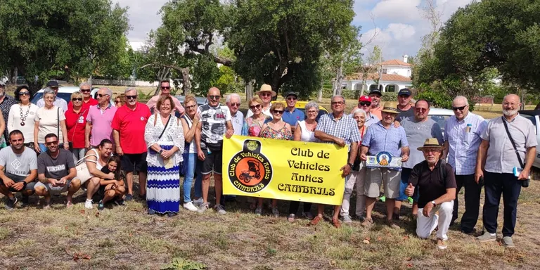 Trobada de membres dels Clubs de Vehicles Antics i Històrics de Cambrils i Lleida