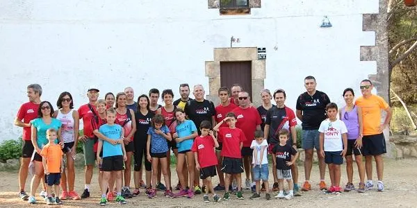 Una seixantena de persones participa en la XX Pujada a l’Ermita de Sant Antoni