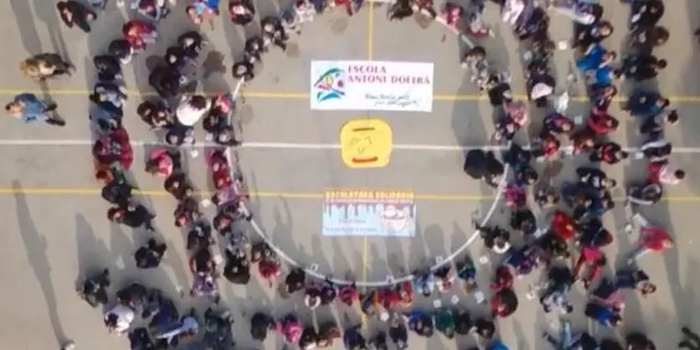 L'Escola Antoni Doltra, premiada per la xocolatada solidària per l'Hospital de Sant Joan de Déu