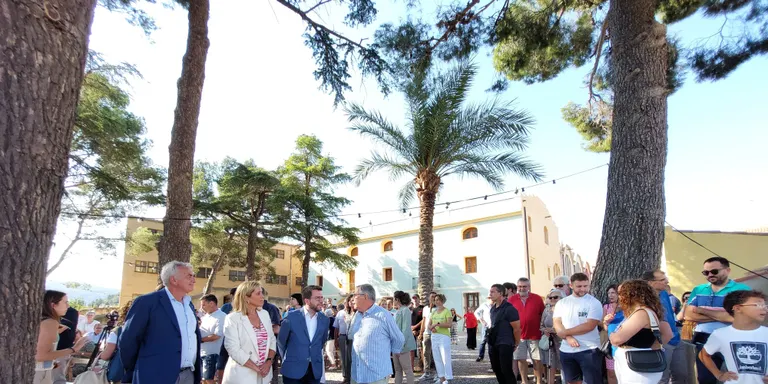 Picamoixons celebra els 40 anys de la piscina i el poliesportiu