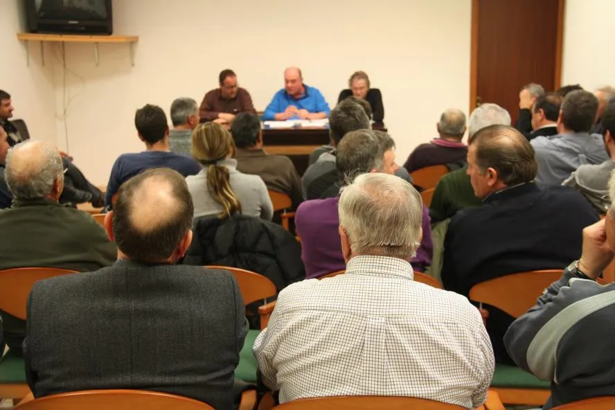 El tècnic de la UE Rubí en una imatge del partit guanyat al Sant Andreu l'agost