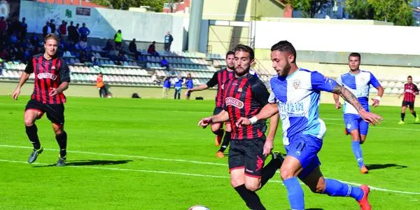 El Reus Deportiu, d'Alberto Benito, s’enfrontarà al Racing de Santander en el seu camí cap a la 2A
