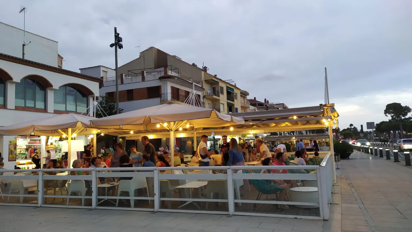 La meitat de les reserves als restaurants per la nit de Cap d’any s’han anul·lat degut a la Covid-19