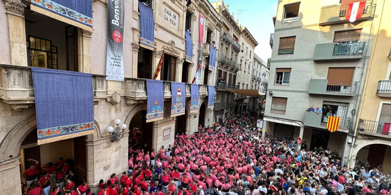 Valls obre el sorteig per veure Santa Úrsula des dels balcons de la Casa de la Vila