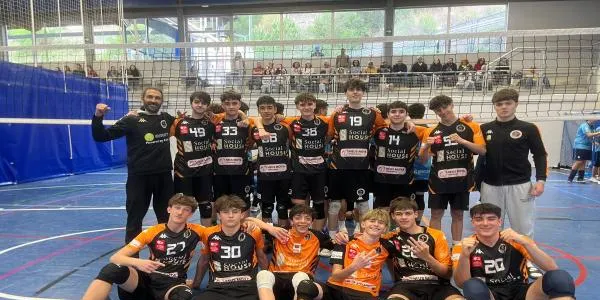 El Juvenil i el Cadet masculins del CEVOL Torredembarra compleixen davant l’Institut Montserrat de Barcelona