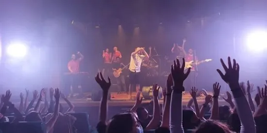 El Centre Músic Fest va acabar divendres amb un directe molt enèrgic de la Banda Biruji