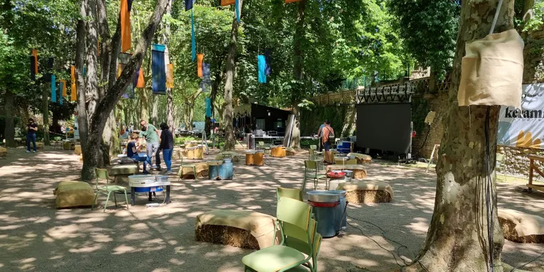 El Keramik de Sant Julià de Vilatorta presenta un mercat de ceràmica d'autoservei on vendran peces ceramistes emergents
