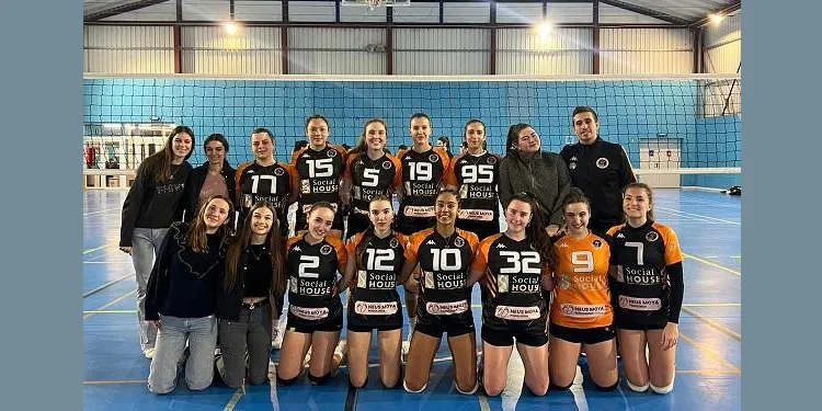 Victòria clau del CEVOL Torredembarra davant el CV Barberà (3-0)