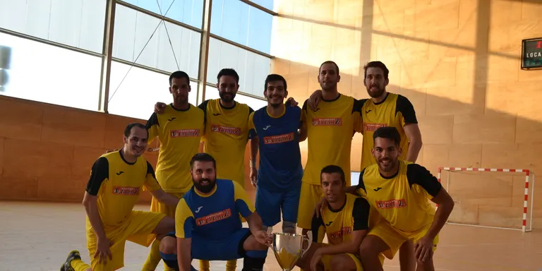 L'equip "Edifizi-Franckfurt La Torre" guanya la Pineda Summer League del Racing Pineda