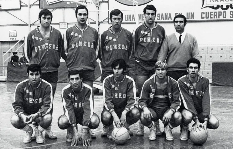 Es compleixen 50 anys de l'ascens de la UER Pineda a Primera Divisió de Bàsquet
