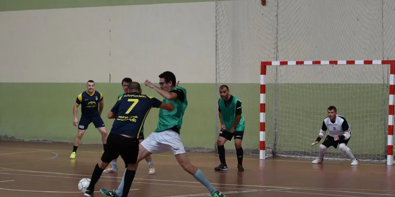 Cardona acull demà, dissabte, a la tarda la Supercopa Comarcal del Solsonès, que dona el tret de sortida a la Lliga de Futbol Sala