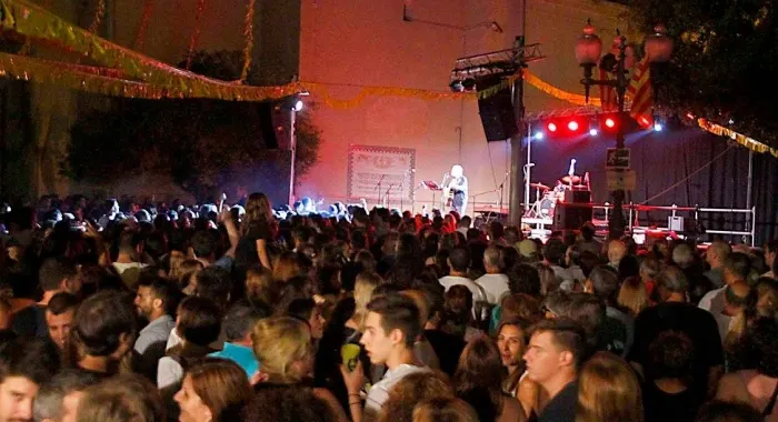 Les Barraques, tant a la PicÃ²rdia com a la placeta, s'han omplert de gom a gom ( Foto: Xavi Salban
