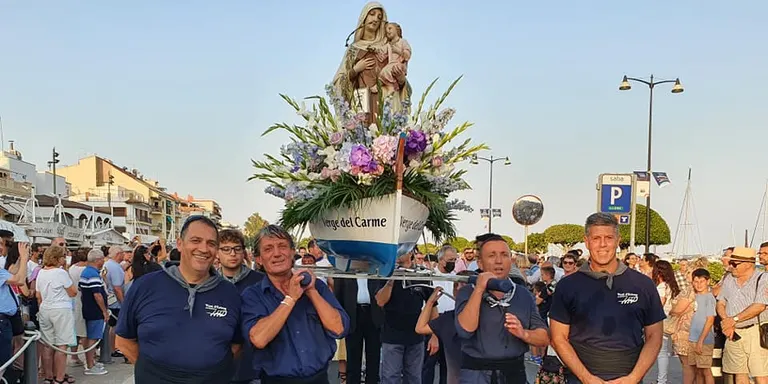 Cambrils rendirà honors a la Mare de Déu del Carme amb la tradicional processó pel port i pel mar