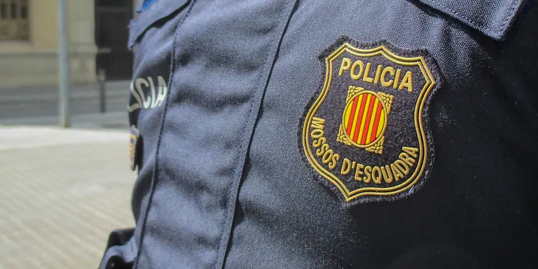 Controls policials a les carreteres i autopistes de tot el territori per restringir els desplaçaments a segones residències