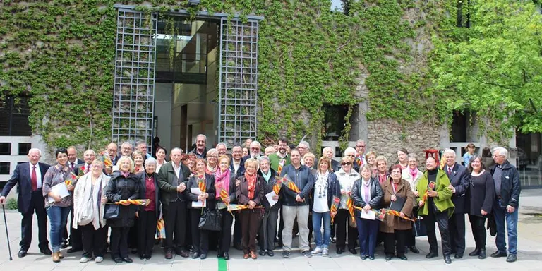 Estudiants i gent gran de la Seu s'avancen a Sant Jordi amb actes a la Biblioteca