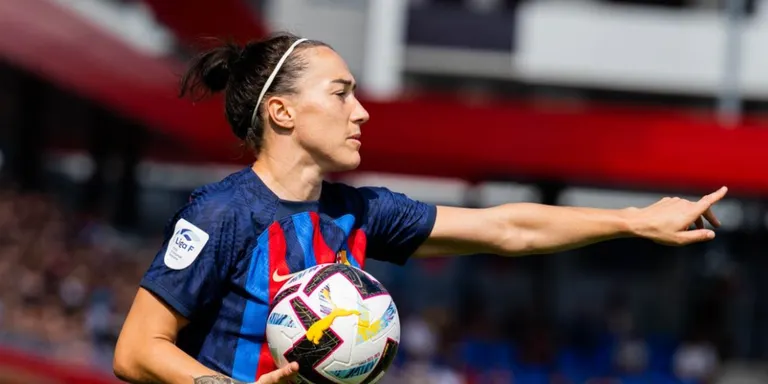 Primera victòria del Barça a la Lliga (2-0)