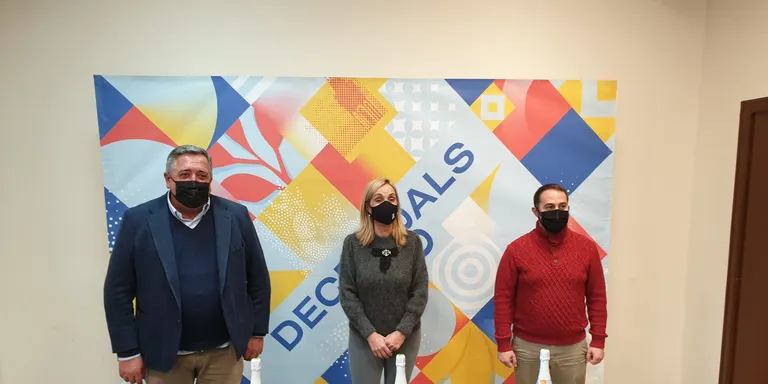 Valls presenta el cava exclusiu de les Decennals 2021+1