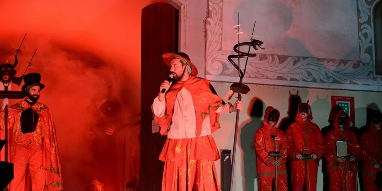 Els versots del Ball de Sant Miquel prometen un gran tancament de festa major