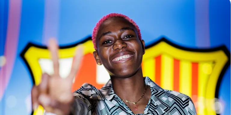 Oshoala renova fins al 2024