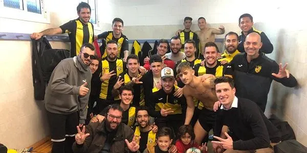 L’Altafulla s’emporta el derbi davant la Riera i és més líder que mai (1-3)