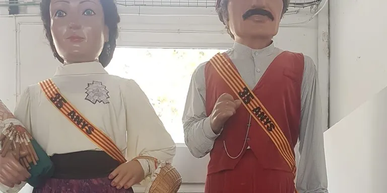 Els gegants vells d'Arenys de Munt es faran en figura de goma, i als nous se'ls canviarà el vestit i es batejaran per Sant Martí