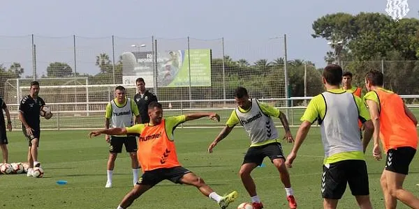 El Nàstic programa un nou partit de pretemporada davant el Larne FC d’Irlanda del Nord