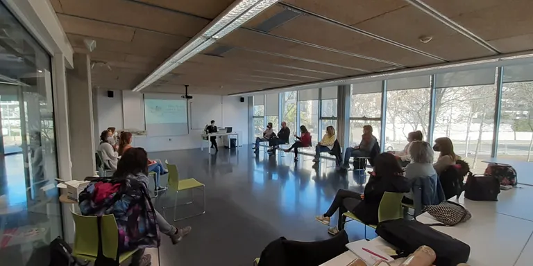 L’Ateneu de Cambrils acull un curs per prevenir les violències sexuals entre els joves