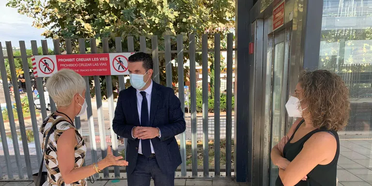 L'alcalde de Pineda es reuneix amb la Directora de Rodalies Renfe per demanar millores a l'estació de Pineda