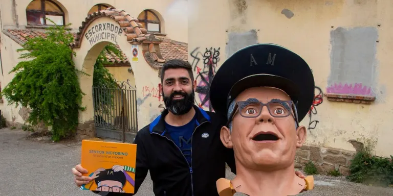 Marc Puebla presenta el primer conte dedicat a un caparró, el Senyor Victorino