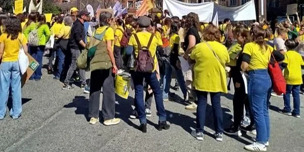 La primera jornada de vaga d’aquest final de curs se segueix de manera irregular als centres escolars d’Altafulla