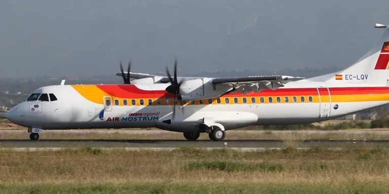 A punt l'estrena dels vols regulars entre l'Aeroport Andorra-la Seu d'Urgell i Madrid