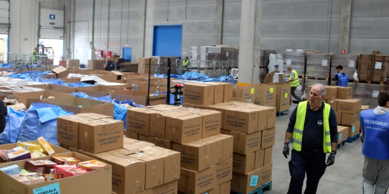 El Banc dels Aliments fa un balanç provisional positiu del Gran Recapte i espera superar el milió de quilos