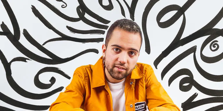 Ona Jove Arnau Moreno (Emlan) ens ensenya la nova cançó que canta amb Miki Núñez