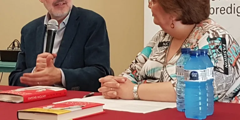Antoni Bassas presenta el seu llibre a Rubí