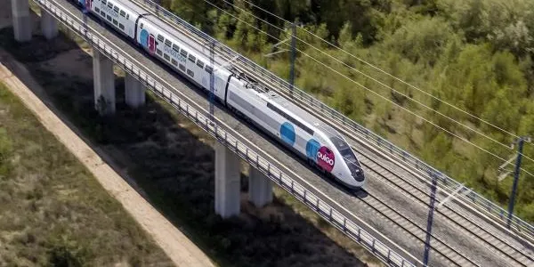 Els tres d’alta velocitat de baix cost de Ouigo arriben a l’estació Camp de Tarragona