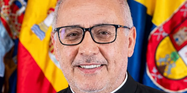 ¿Homilías o gestión?