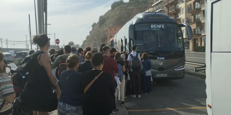 Segueix el caos a RENFE que afecta la línia R1
