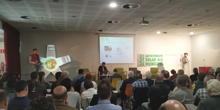 El Congrés Rubí Brilla debat sobre la necessitat urgent de canviar de model energètic