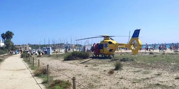 Una dona de 68 anys és evacuada a l’Hospital de Santa Tecla després d’haver estat a punt d’ofegar-se a la platja d’Altafulla