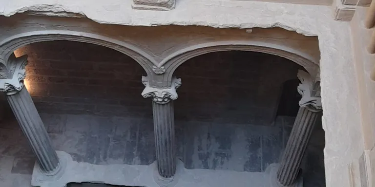 Un concert de Quico Pi de la Serra estrena la rehabilitació del Pati de la Casa Gran del Miracle