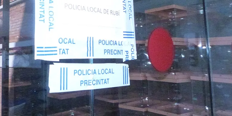La Policia Local precinta i custòdia les urnes que es fan servir a les eleccions
