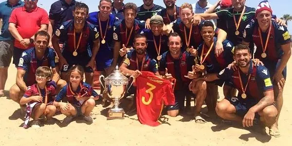 Eliott Mounoud, Eduard Suárez i Adrián Frutos es proclamen campions de la Lliga Espanyola i la Copa de la RFEF amb el Levante