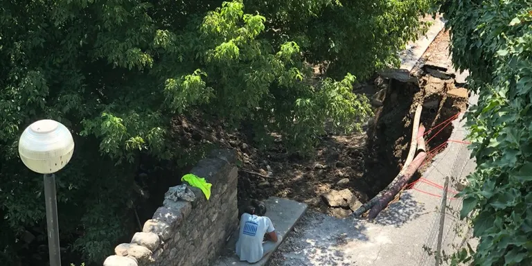 Obres de consolidació estructural al Camí de Sota Palau de la Seu